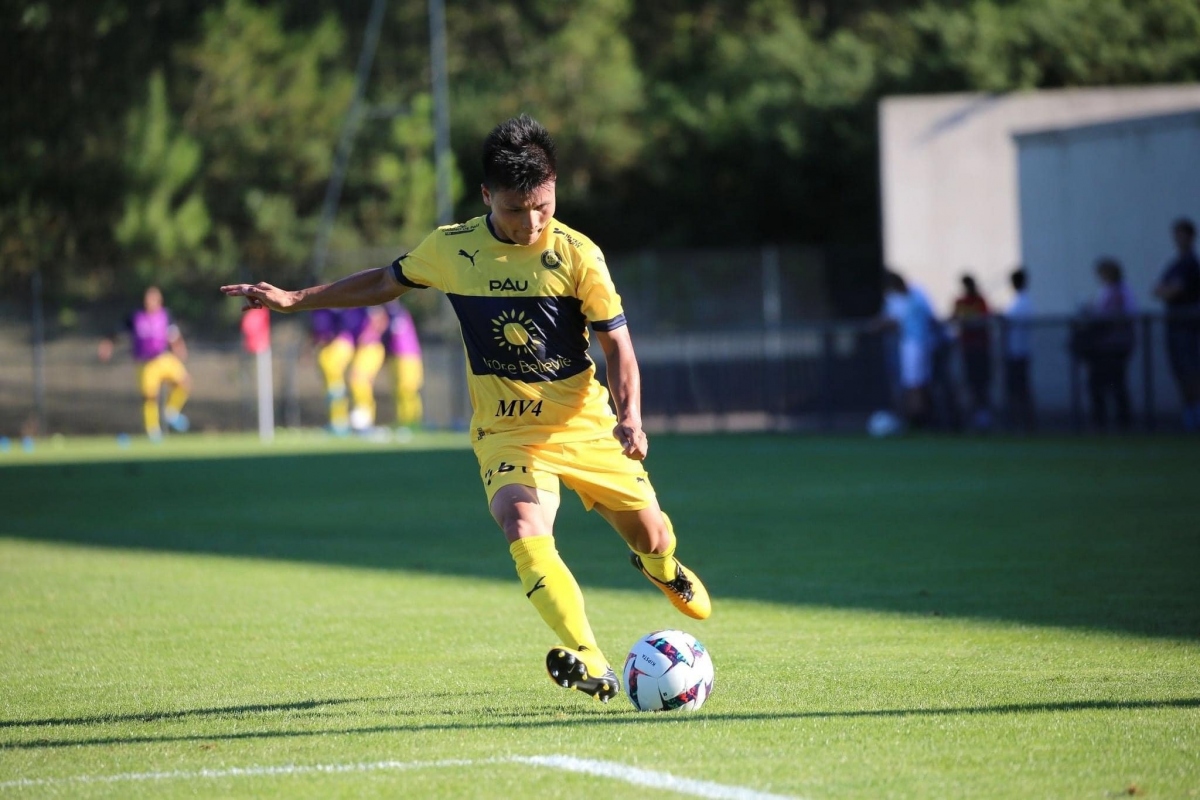 Quang Hải và Pau FC tìm lại niềm vui chiến thắng